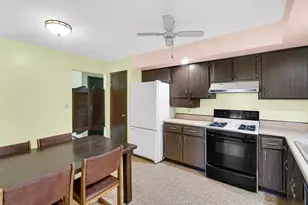 488 E 830 N, Valparaiso, IN 46383 - Photo 9