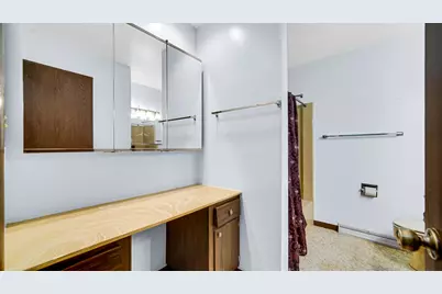 488 E 830 N, Valparaiso, IN 46383 - Photo 17