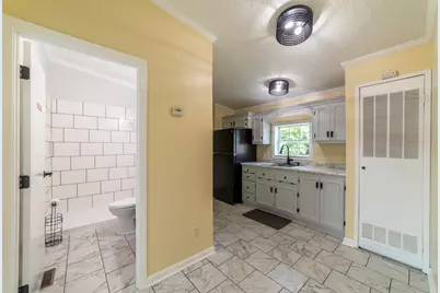 10137 W Us-30, Wanatah, IN 46390 - Photo 11