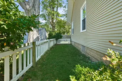 105 N Greenwich Street, Valparaiso, IN 46383 - Photo 25