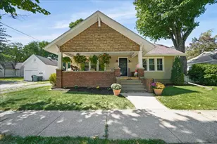 105 N Greenwich St, Valparaiso, IN 46383 - Photo 1