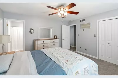 1068 Shoreline Road, Crown Point, IN 46307 - Photo 11