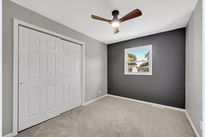 7412 Montana Avenue, Hammond, IN 46323 - Photo 13