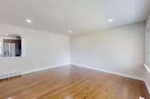 8144 Grace Pl, Highland, IN 46322 - Photo 7