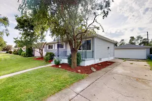 8144 Grace Pl, Highland, IN 46322 - Photo 3