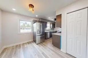 8144 Grace Pl, Highland, IN 46322 - Photo 11