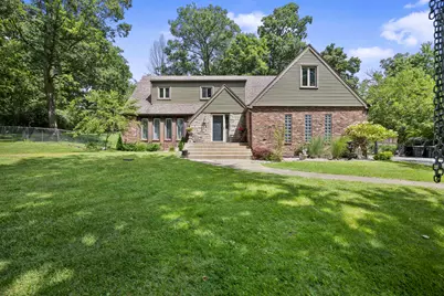 806 W 126th Court, Crown Point, IN 46307 - Photo 3