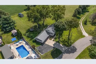 3288 W Small Court, La Porte, IN 46350 - Photo 5