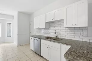 10513 Ontario Dr, Winfield, IN 46307 - Photo 9