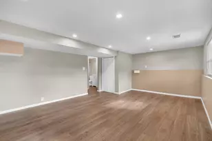 502 Silhavy Rd, Valparaiso, IN 46383 - Photo 11