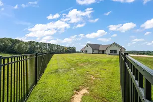 525 N 500 E, Valparaiso, IN 46383 - Photo 151