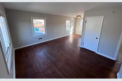 811 E 15th Avenue, Gary, IN 46407 - Photo 7
