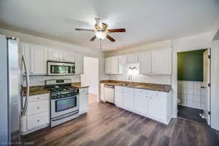 1024 Ralston St, Gary, IN 46406 - Photo 5