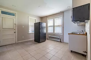 1517 Delaware St, Gary, IN 46407 - Photo 11