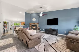 9962 Hart St, Saint John, IN 46373 - Photo 3