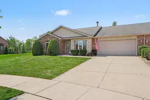 9962 Hart St, Saint John, IN 46373 - Photo 1