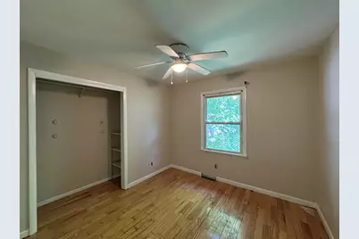 236 S 150 E, Valparaiso, IN 46383 - Photo 13