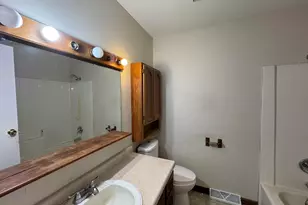236 S 150 E, Valparaiso, IN 46383 - Photo 9