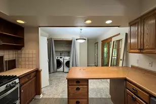 236 S 150 E, Valparaiso, IN 46383 - Photo 5