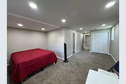 1049 Heather Lane, Munster, IN 46321 - Photo 23
