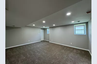 1049 Heather Lane, Munster, IN 46321 - Photo 21