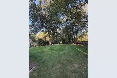 3609 Saint Joseph Place, Hobart, IN 46342 - Photo 15