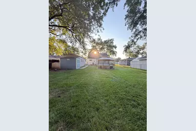3609 Saint Joseph Place, Hobart, IN 46342 - Photo 17