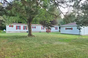 4381 Hawthorn Rd, Wheatfield, IN 46392 - Photo 3