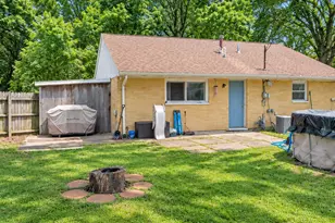 1609 Maple Garden Dr, La Porte, IN 46350 - Photo 13