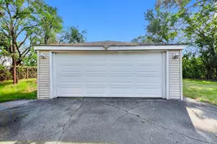 2081 Wright St, Gary, IN 46404 - Photo 17