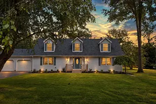 2332 Dakota St, Chesterton, IN 46304 - Photo 1