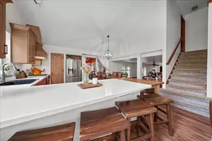 801 S 19th St, Chesterton, IN 46304 - Photo 7