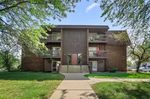 10049 Kennedy Ave, Highland, IN 46322 - Photo 1