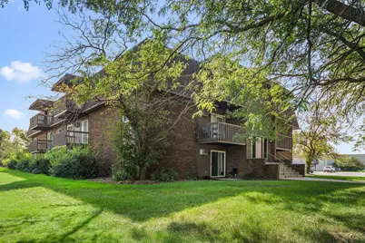 10049 Kennedy Avenue #2-c, Highland, IN 46322 - Photo 3