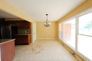 7815 Carolina Pl, Merrillville, IN 46410 - Photo 11