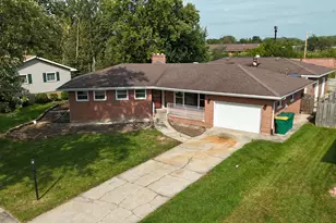 7815 Carolina Pl, Merrillville, IN 46410 - Photo 1