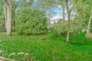 207 Highland Dr, Valparaiso, IN 46383 - Photo 27