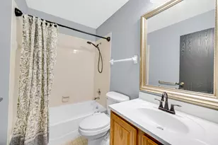 207 Highland Dr, Valparaiso, IN 46383 - Photo 29