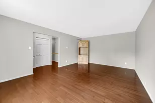 207 Highland Dr, Valparaiso, IN 46383 - Photo 7
