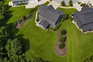12925 Red Lily Wy, Saint John, IN 46373 - Photo 7