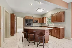 3305 Greyfox Dr N, Valparaiso, IN 46383 - Photo 11