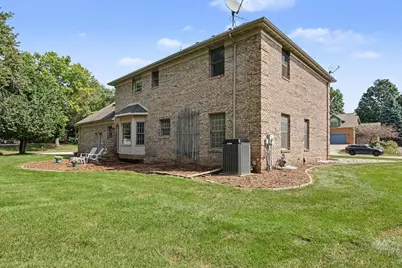 3305 Greyfox Drive N, Valparaiso, IN 46383 - Photo 41