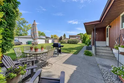 9500 Lilac Lane, Munster, IN 46321 - Photo 7