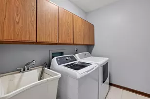 9807 Ivy Ln, Munster, IN 46321 - Photo 21