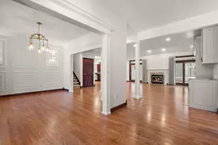 1624 Timberwood Ln, Munster, IN 46321 - Photo 5