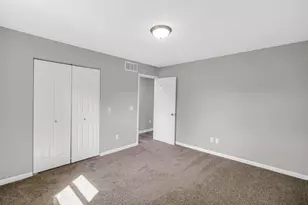 250 Prairie St, Lowell, IN 46356 - Photo 13