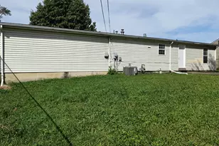 2209 Cleveland St, Gary, IN 46404 - Photo 29