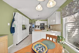 1060 Vanderburgh St, Valparaiso, IN 46385 - Photo 15
