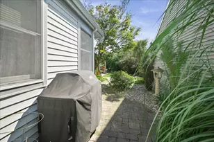 1060 Vanderburgh St, Valparaiso, IN 46385 - Photo 29
