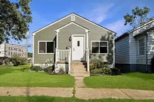 6121 Marshall Ave, Hammond, IN 46323 - Photo 1